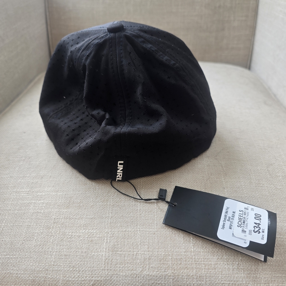 Black Mid-Pro Snapback Hat - Picture 3 of 3